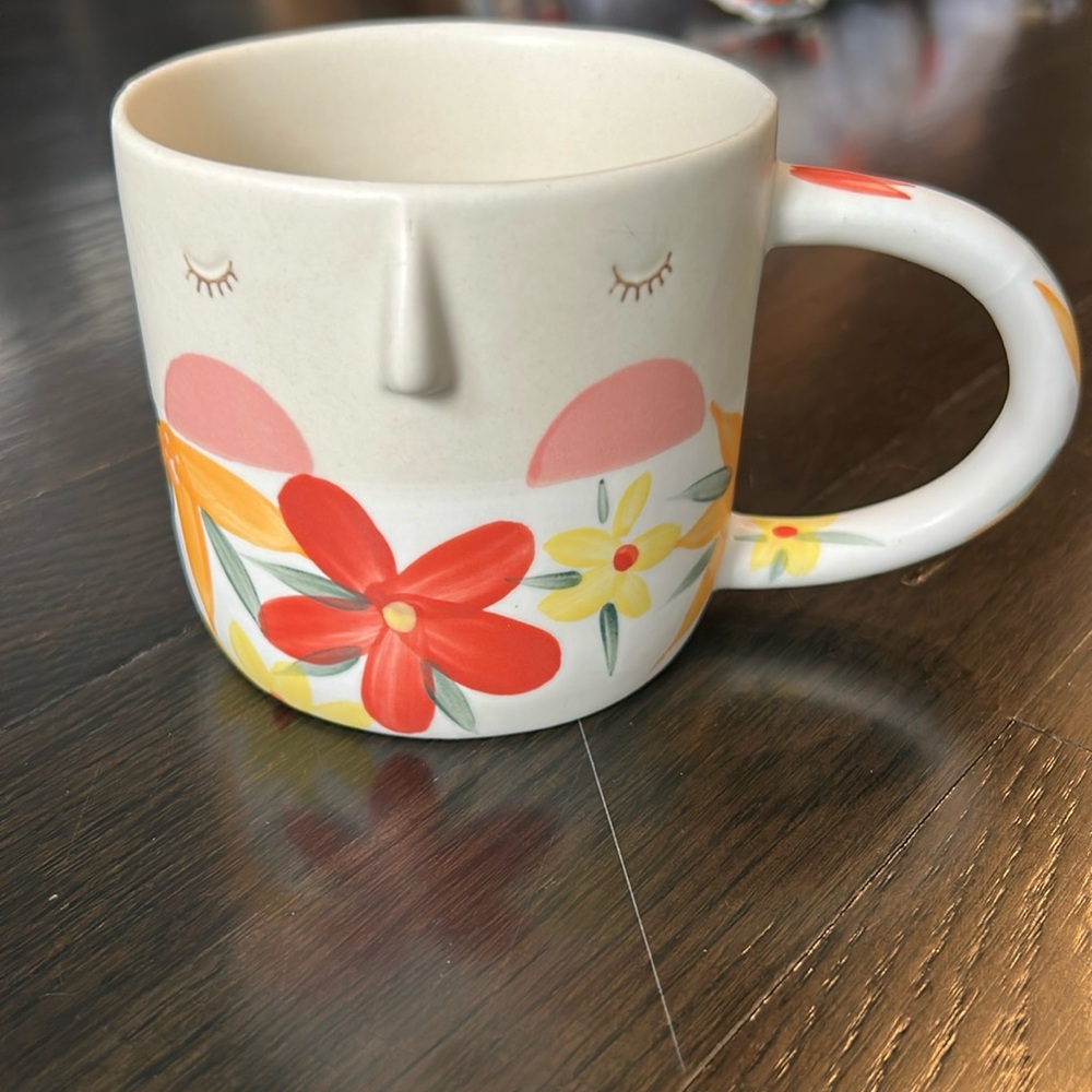 3D , Anthropologie  Fotiini Tikkou Visage Stoneware flower Print Face Mug